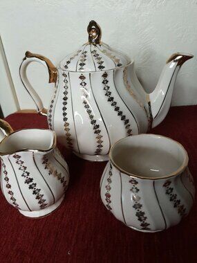 SadlerTea Set 1940s, Lustre Set, Teapot Creamer and Sugar Bowl, 1940s Sadler